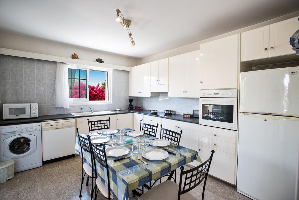 Merab Center Villas Αγία Νάπα Εξωτερικό φωτογραφία